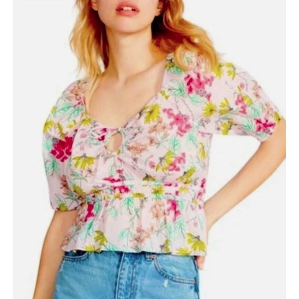 Steve Madden Women's Floral Short Puff Sleeve Peplum Blouse in Pink Multi XL